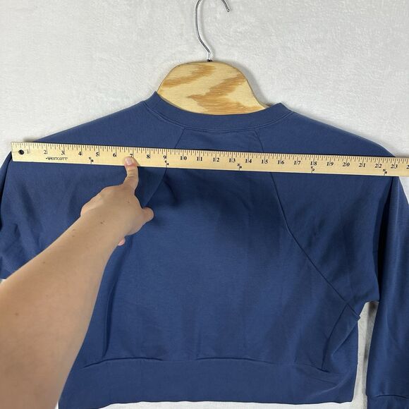 NIKE Dri-Fit Sweater Women’s Size Large Loose Fit Embossed Spell Out Sweatshirt - Picture 9 of 16